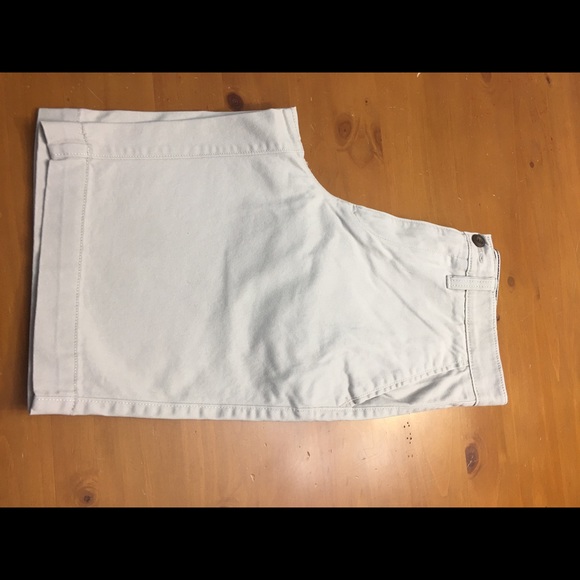 Sonoma Shorts - Picture 2 of 3